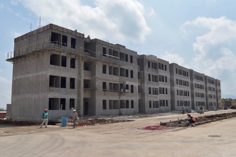 Proyectan construcción de 200 viviendas del Bienestar para familias de Tierra Caliente