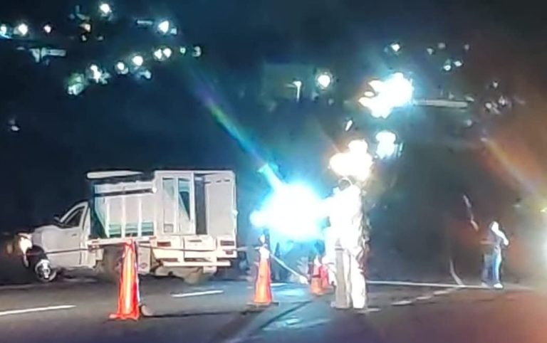 Ataque armado deja dos muertos y un menor herido en la carretera Morelia-Salamanca