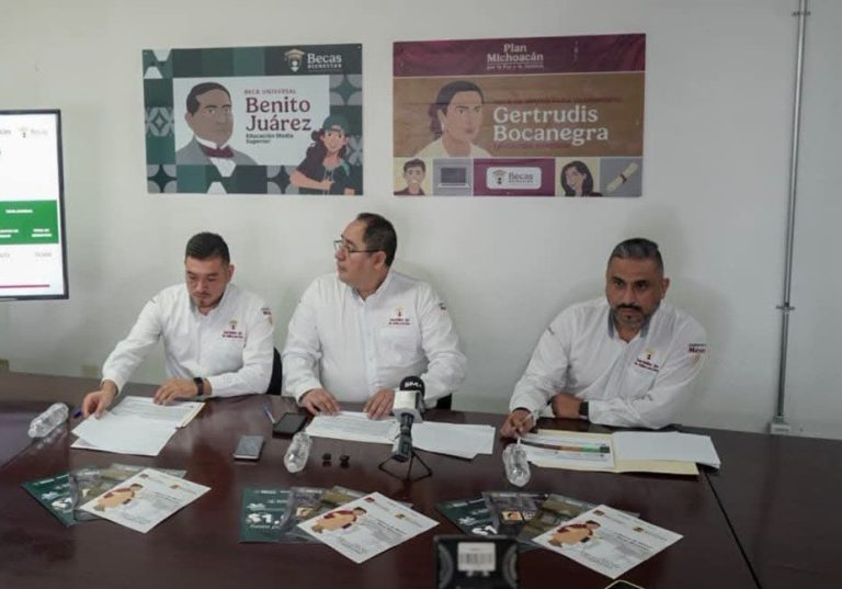 Abren información para becas Bienestar para preparatoria y universidad