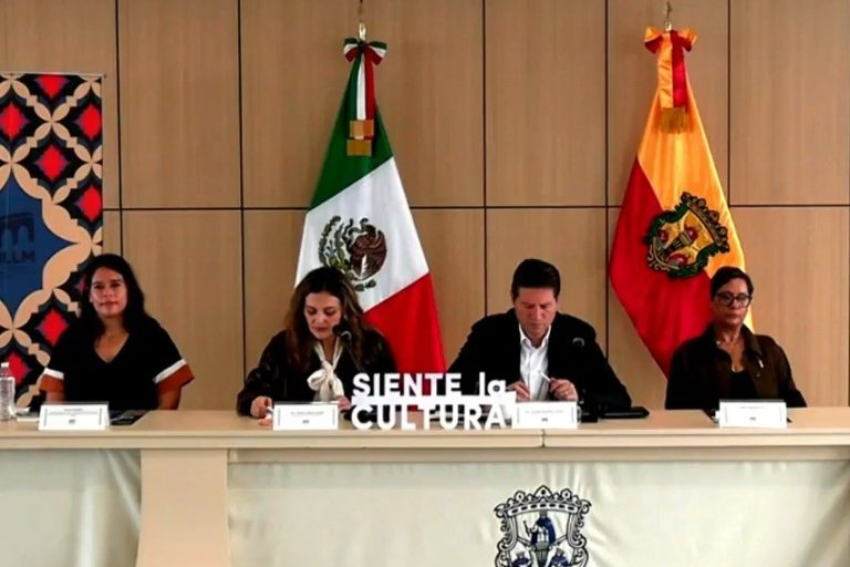 Anuncia Alfonso Martínez tres nuevas cabinas de lectura en la ciudad