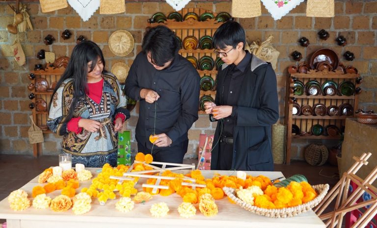 Comunidades purépechas compartirán sus saberes ancestrales de Noche de Muertos