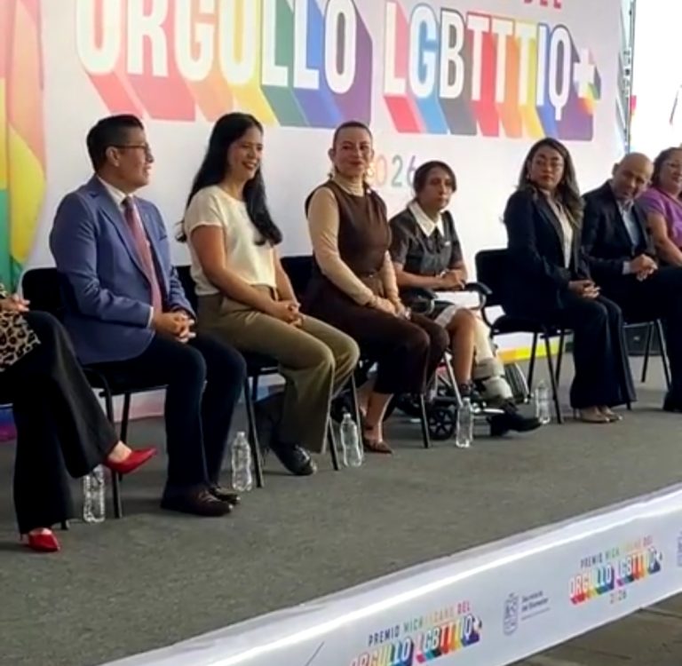 Reconocen el trabajo, compromiso y esfuerzo de la comunidad para hacerla visible y aceptada, entregan Premio LGBTTTQ+