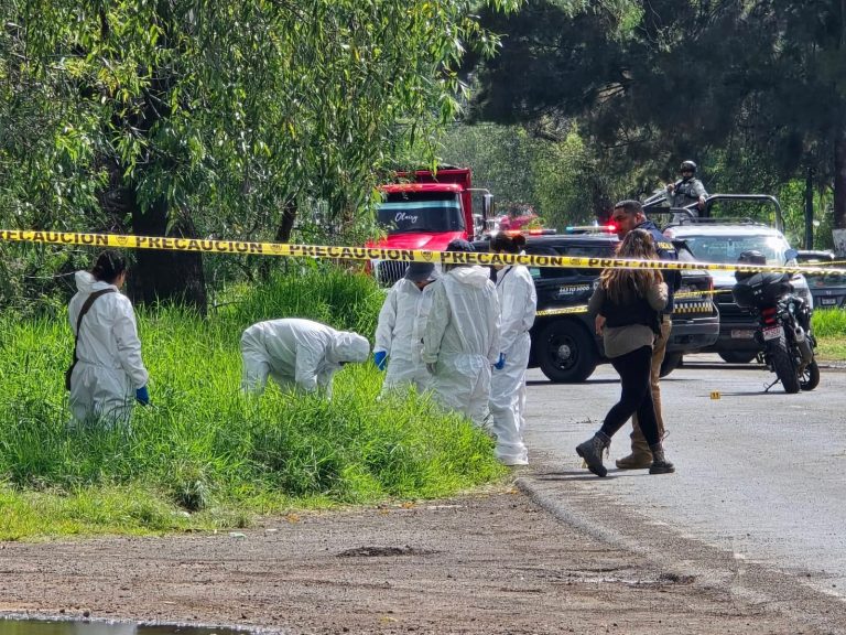Tiroteo en avenida Cointzio deja un motociclista muerto y otro herido, en Morelia