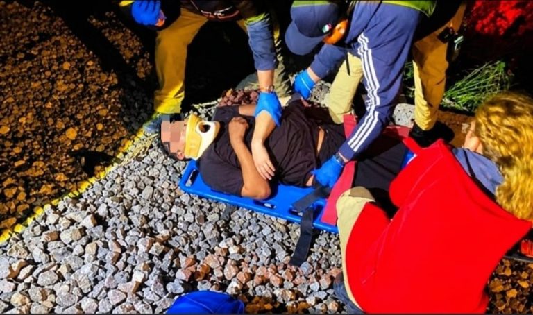 Ex jugador del América queda herido al volcar su auto en Yurécuaro
