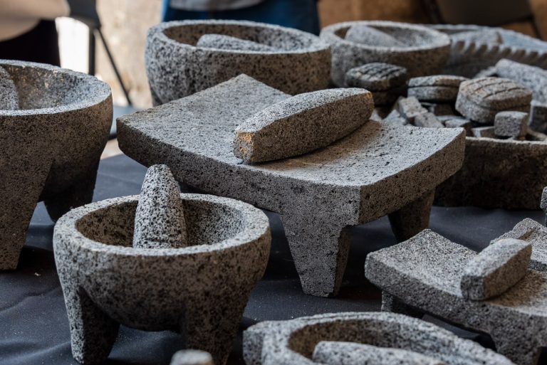Anuncian la Feria del Molcajete 2026 en San Nicolás Obispo