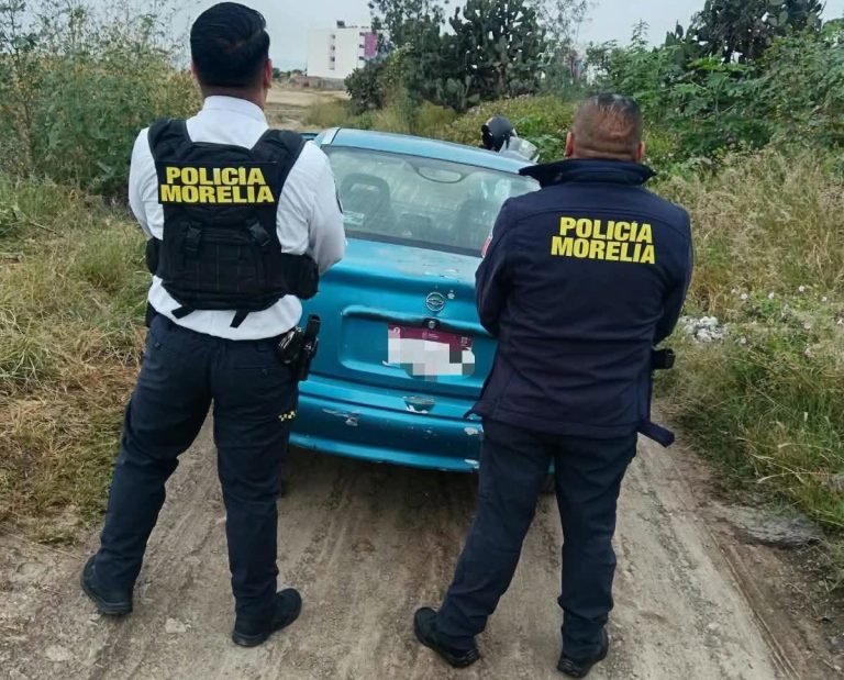 Policía Morelia recupera auto y motocicleta robados; hay un detenido