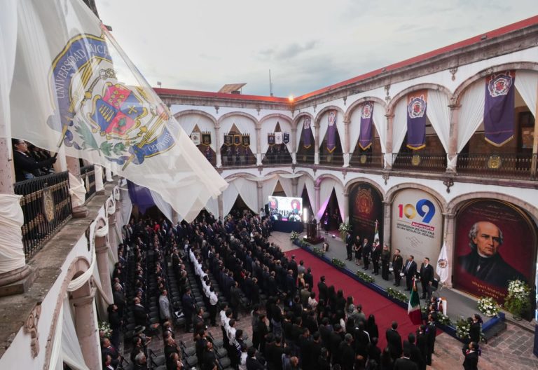 Conmemoran 109 Aniversario de la Fundación de la UMSNH