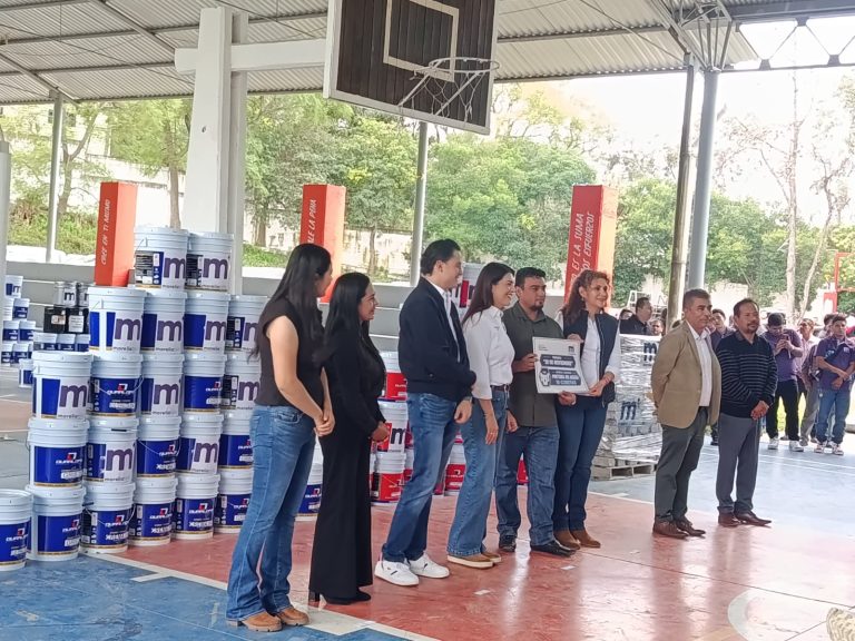 Ayuntamiento de Morelia entrega materiales para mejoramiento y rehabilitación de 105 escuelas