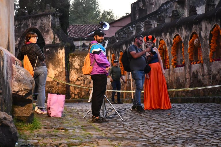 Michoacán invita a recorrer Pátzcuaro y sus comunidades en esta Noche de Muertos