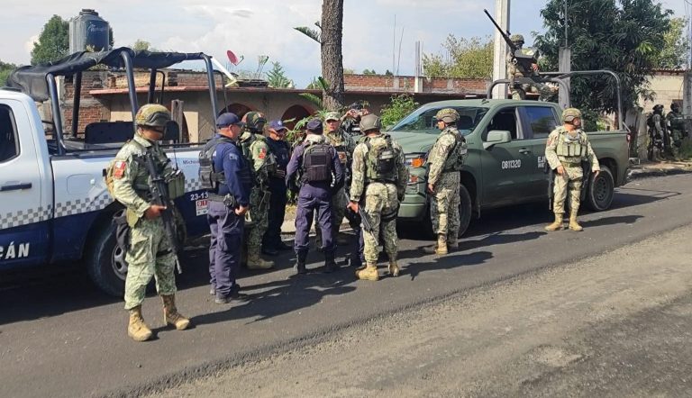 Matan a dos hombres en taller mecánico de Queréndaro; hay un herido