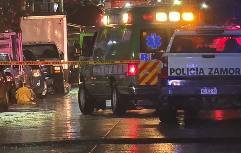 Detienen a cuatro policías por presunto robo en bar, donde ataque armado dejó cinco muertos