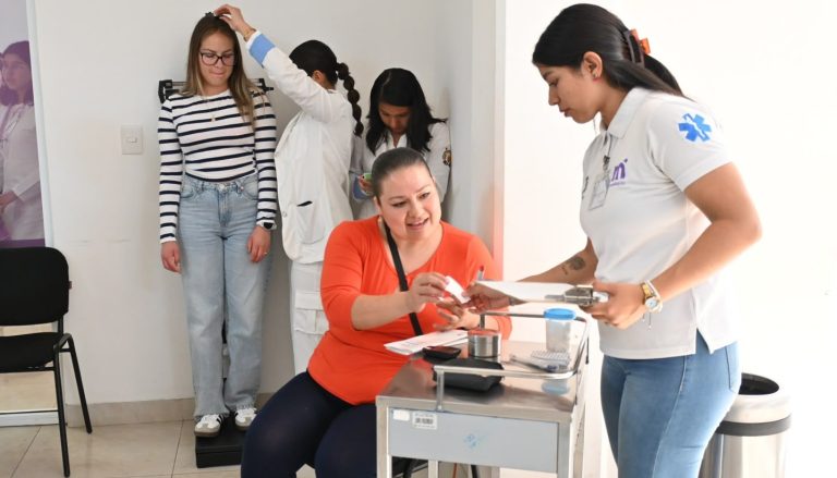 Clínica Poniente registra respuesta ciudadana a jornada de detección de VPH
