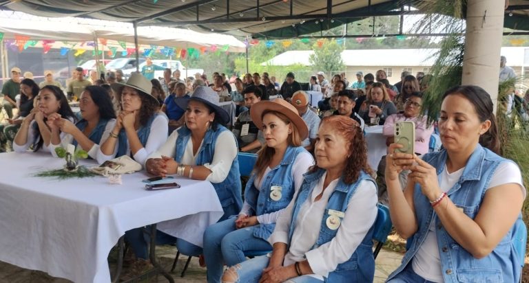 Inauguran vivero forestal impulsado por mujeres, en Ario de Rosales