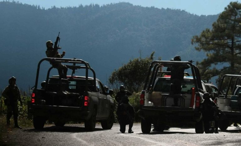 Localizan dos muertos a balazos en Hacienda La Huerta