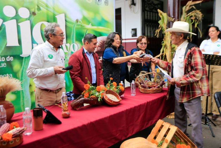 Celebra la UAER UNAM la semilla que ha alimentado a México por ocho mil años