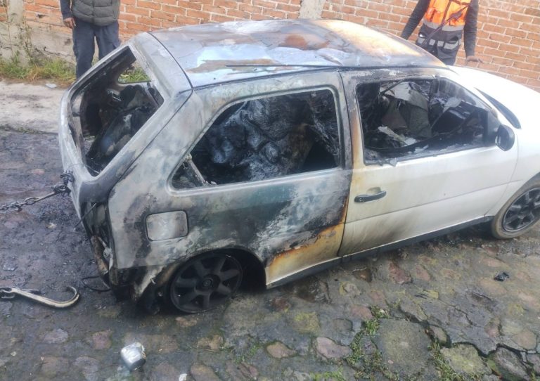 Denuncia dirigente municipal del PRI en Zitácuaro incendio del vehículo de su hermano y exige una investigación a fondo