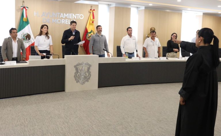 Toman protesta a nueva Jueza Municipal