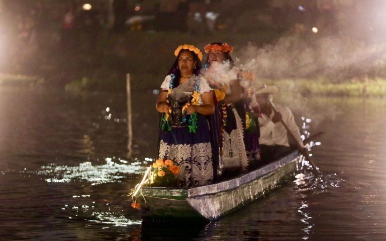 “El camino de las ánimas”, experiencia de Noche de Muertos en Urandén