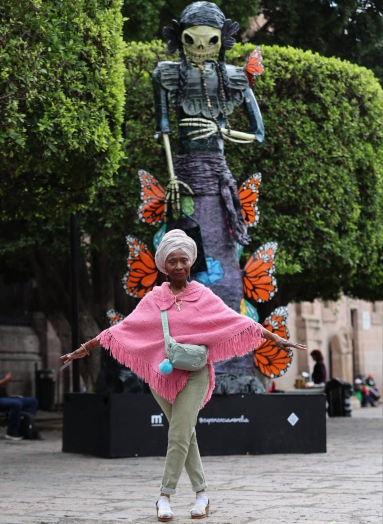 Turistas de México y el Mundo exaltan belleza de Morelia en Día de Muertos