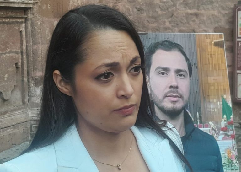 Nos reunimos hoy para exigir justicia por Bernardo Bravo, pero también para honrar su vida: viuda